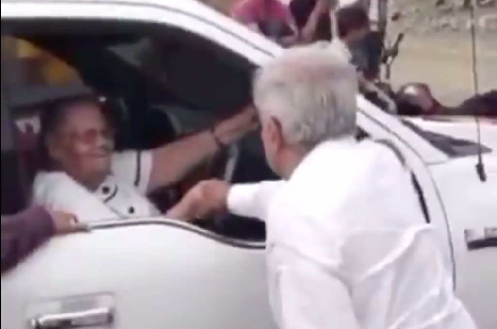 López Obrador expresa sus respetos por la familia de “El Chapo” tras la muerte de su madre, Consuelo Loera