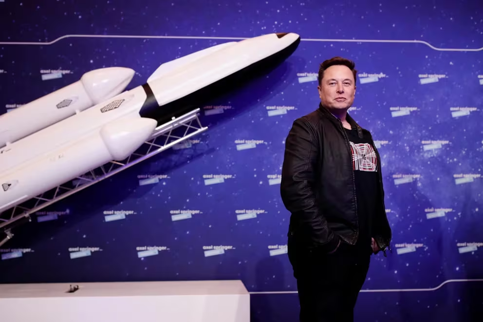 Los diez secretos de Elon Musk para generar riqueza y tener éxito