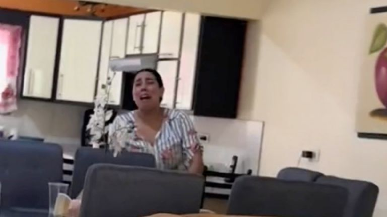 VIRAL: viaja de Alemania a México para la boda de su hermana y su reacción ha hecho llorar a varios