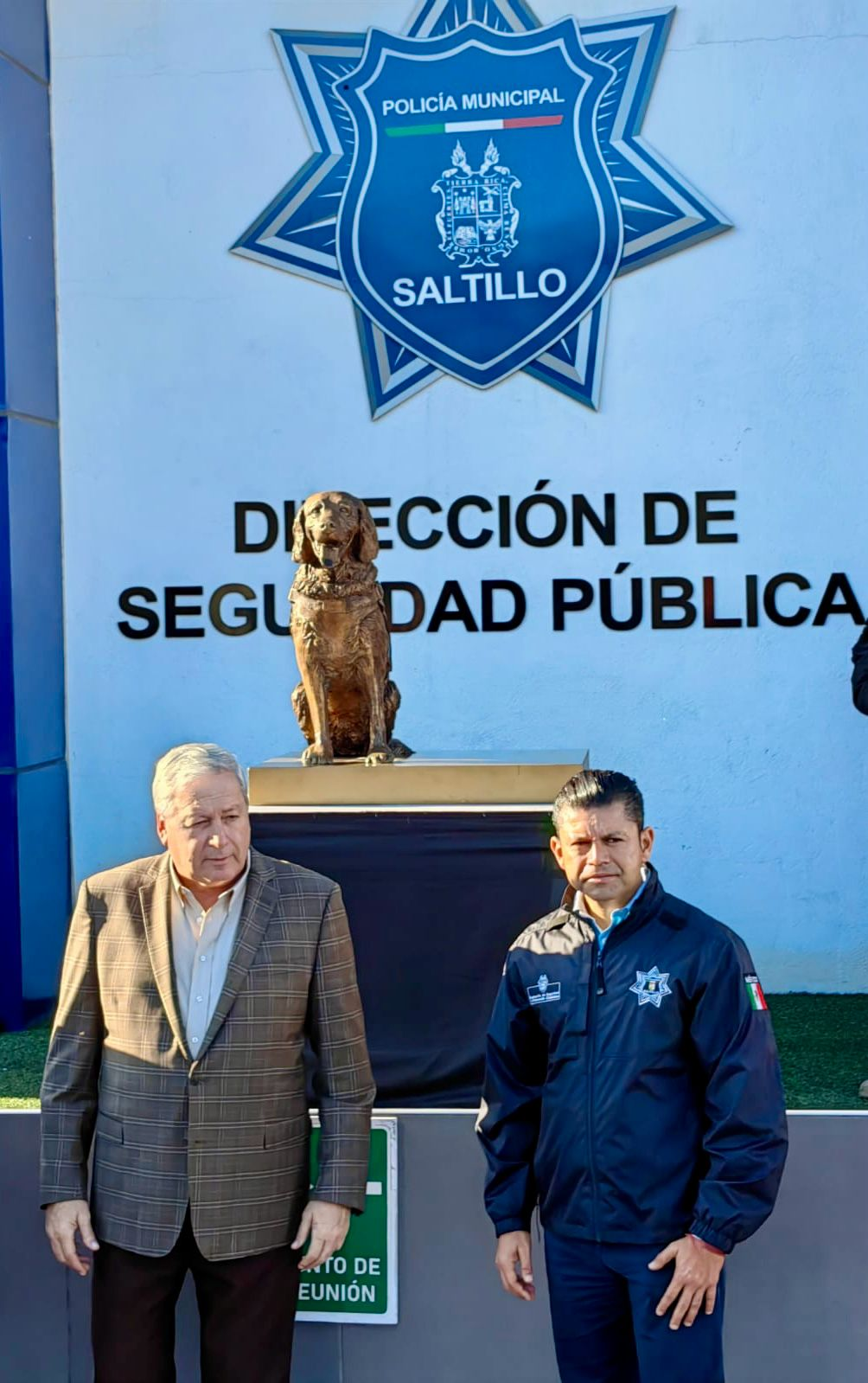 Rinde Chema Fraustro homenaje póstumo a Sky