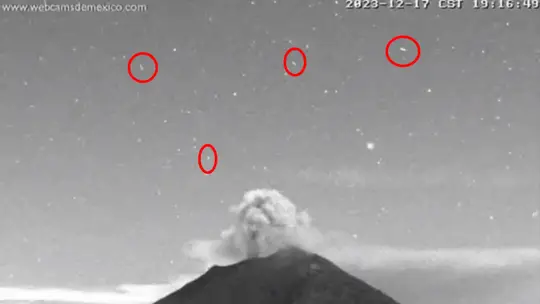 Video | ¿Un Mundo Nos Vigila? Objetos Sobrevuelan el Volcán Popocatépetl