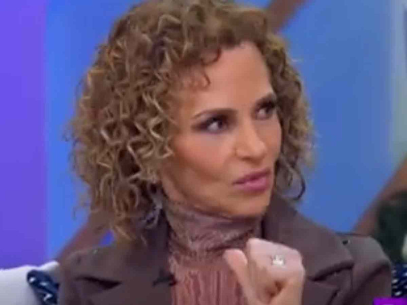 ¿Cómo sobrevivir al tío incomodo en Navidad? Shulamit Graber lo explica