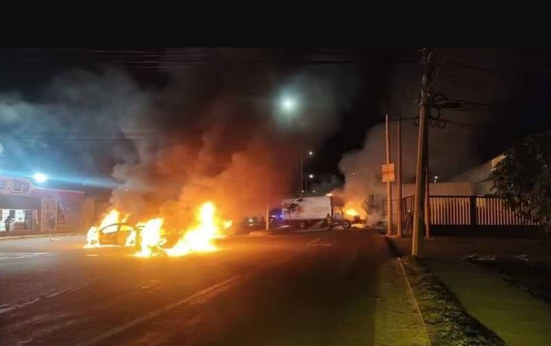 Jornada violenta en Tabasco: Feminicidios, quema de autos y detonaciones