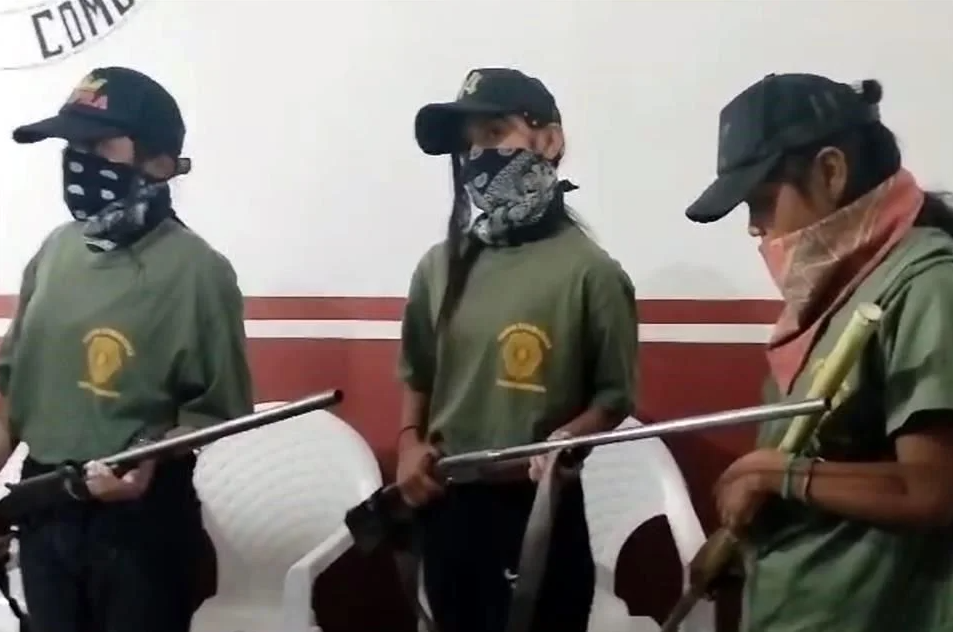 Llevan a menores a la batalla: Arman en José Joaquín Herrera, Guerrero, a niños y niñas