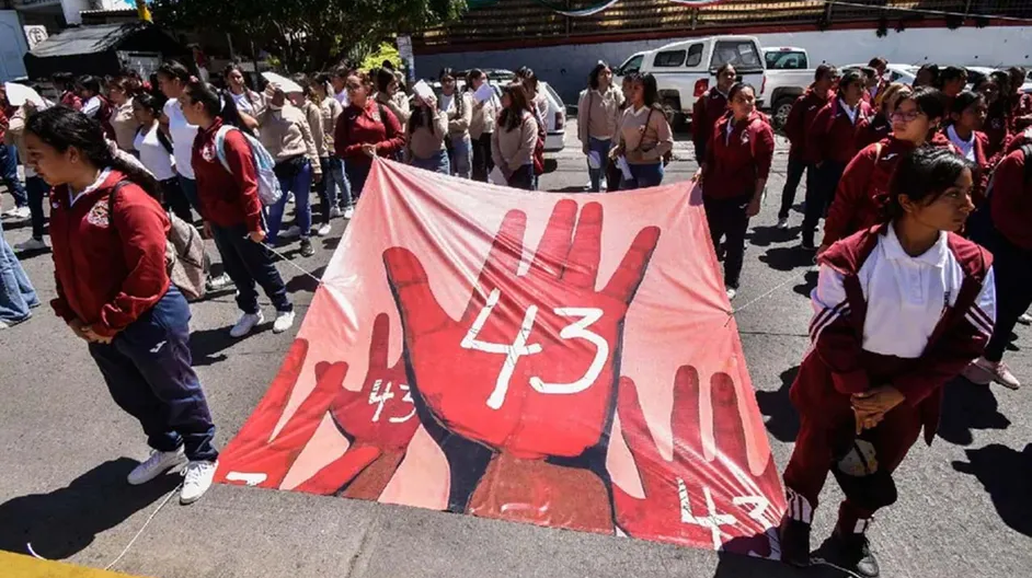 Padres de los 43 normalistas de Ayotzinapa buscaron colaboración de ‘El Transformer’