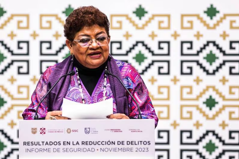Exhiben plagio en tesis de Fiscal Godoy