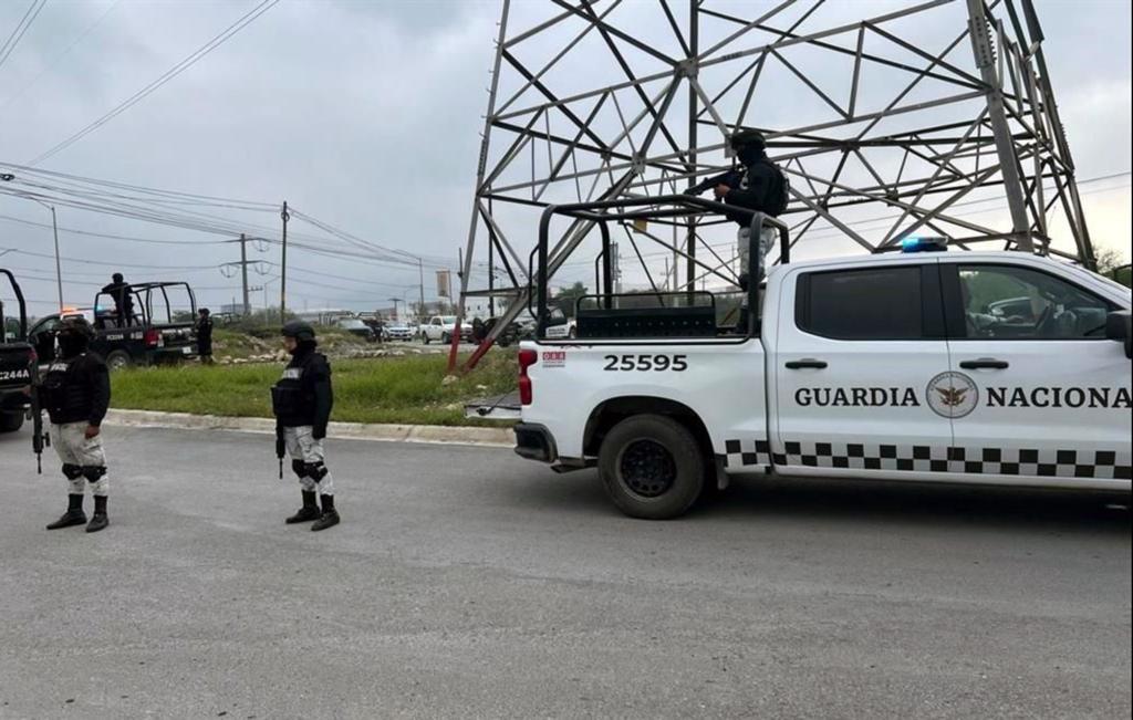 Explota fábrica de desechos en la 53