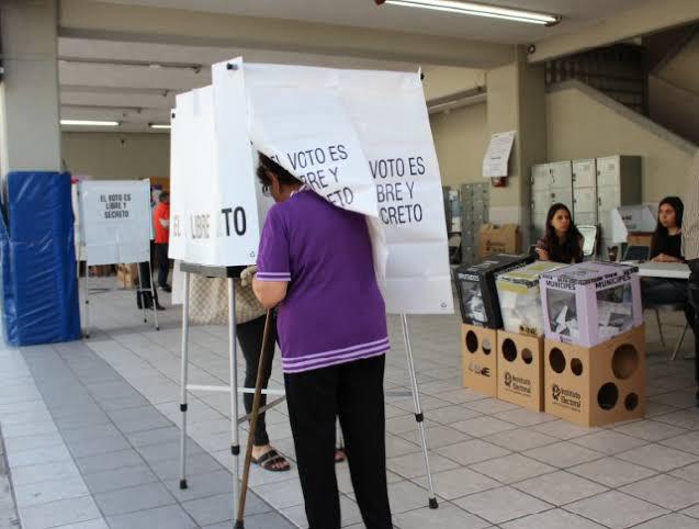 Pactan INE, IEC y SEDU acuerdo de colaboración