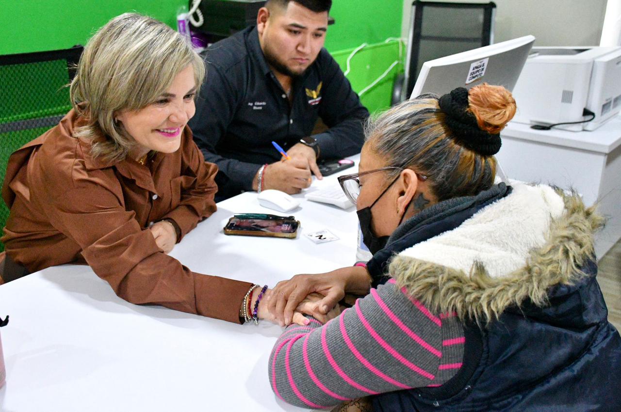 Mantiene alcaldesa cercanía con la gente