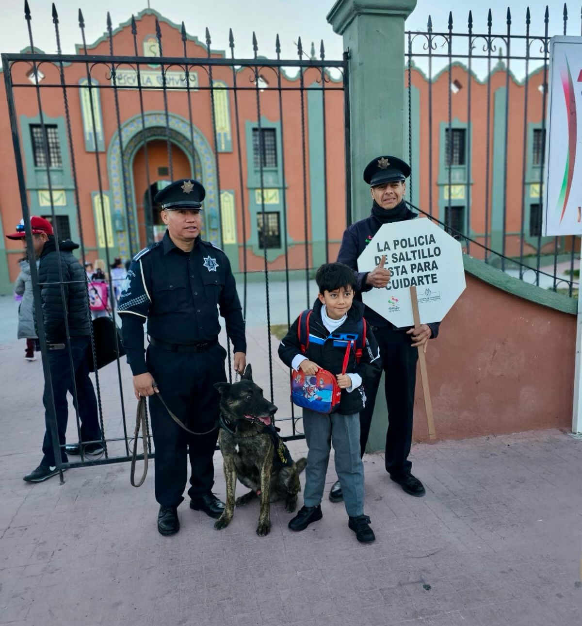 Vigila Policía el regreso a clases