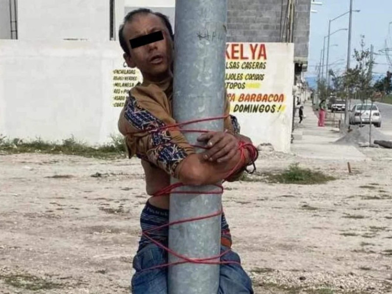 Amarran a ladrón a un poste en Nuevo León
