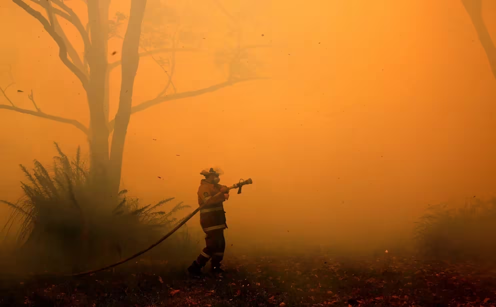 Alertan sobre el impacto de los incendios forestales en las emisiones que causan el calentamiento global