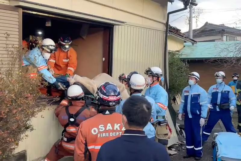 Sismos en Japón: Rescatistas hallan a personas bajo escombros; aún hay 222 desaparecidos