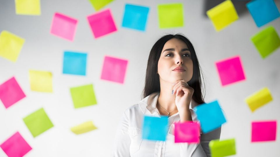 ¿Cómo tomar mejores decisiones? Esto recomienda un experto en el tema