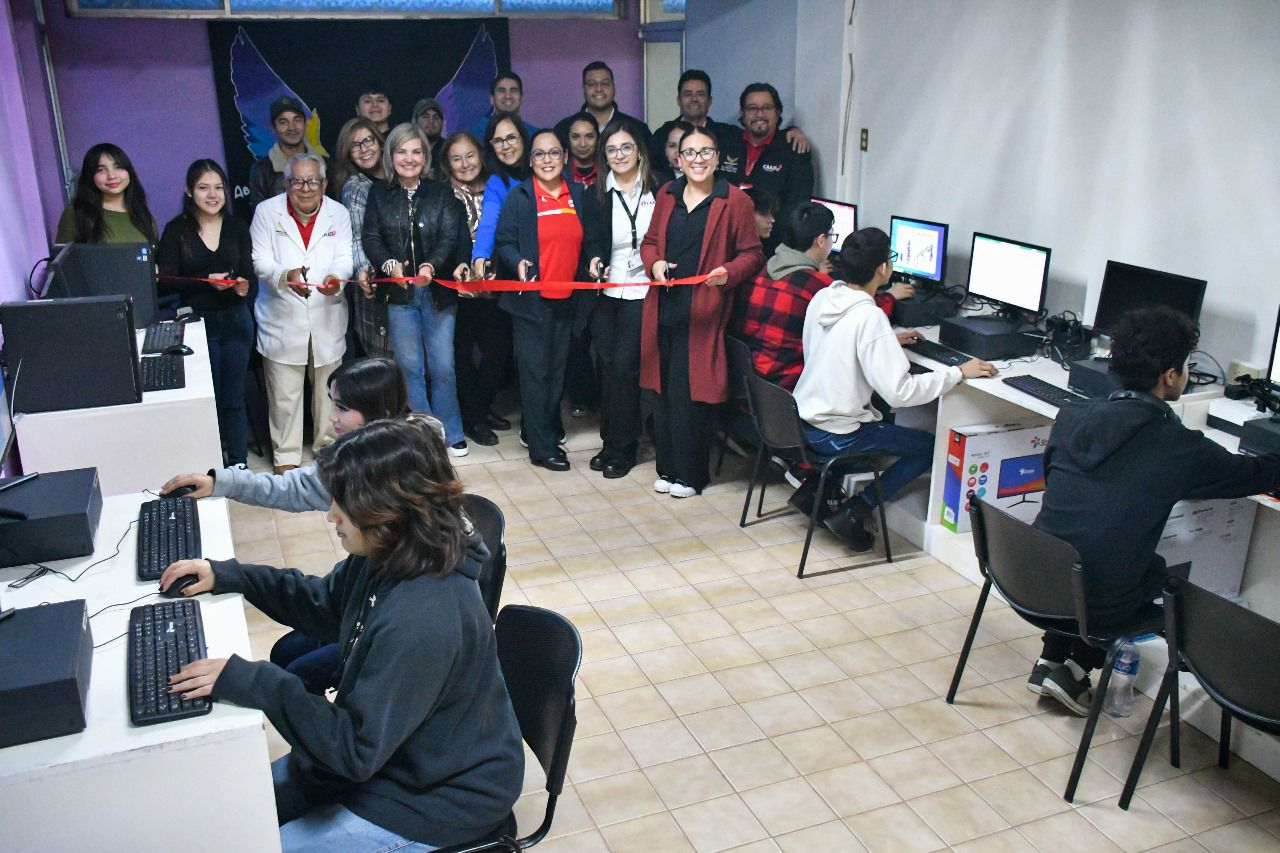  MUNICIPIO E INICIATIVA PRIVADA SUMAN ESFUERZOS EN EL CAAD