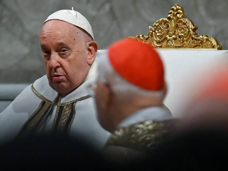 ‘Tengo muchas dificultades para hablar’: Papa interrumpe discurso por bronquitis