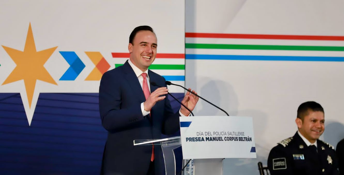 Entregan Galardón a policías de Saltillo y anuncian 3er aumento salarial