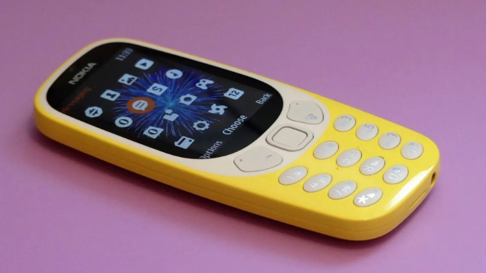 ¿Qué son los dumbphones y por qué podrían ser buenos para tu salud mental?