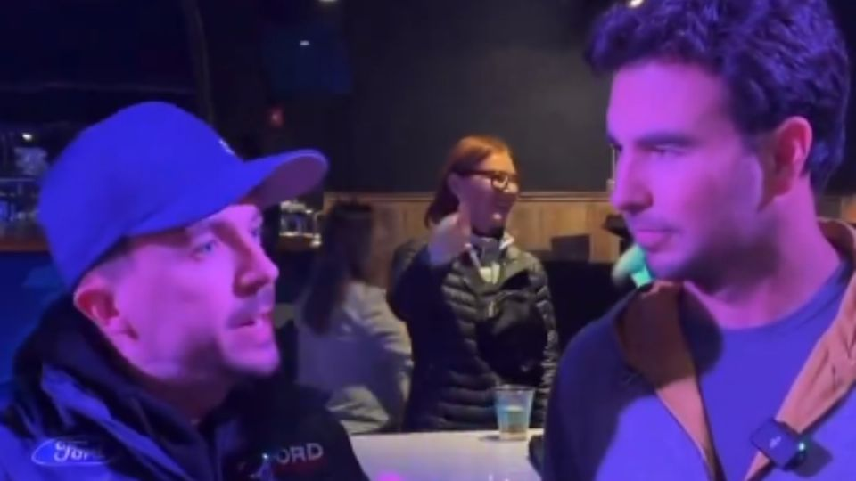 Checo Pérez se encuentra con Frankie Muniz de «Malcolm», esta fue su reacción