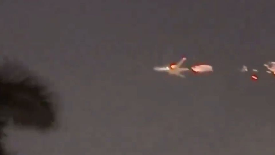 VIDEO: Boeing 747-8 de Atlas Air aterriza de emergencia en Miami al incendiarse uno de sus motores
