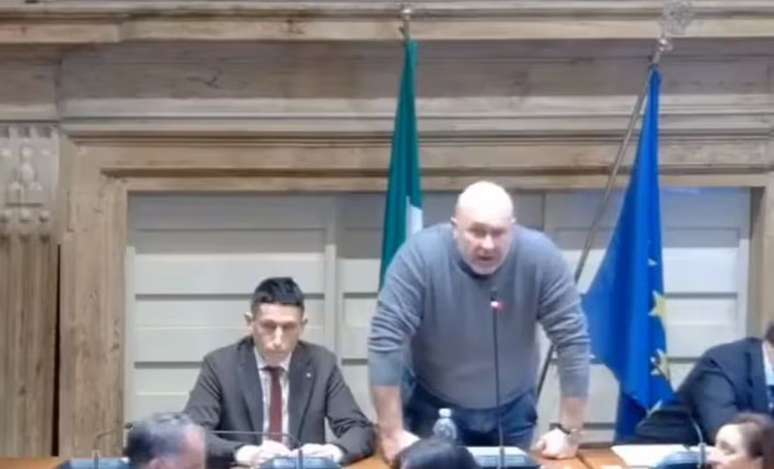 «Quien nunca traicionó a su novia no es un hombre normal»: el escándalo que desató un alcalde italiano
