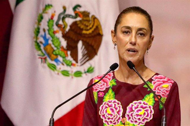 Sheinbaum llama falsos e hipócritas a asistentes