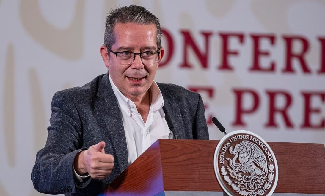 El presidente tiene derecho a hablar de los salarios de periodistas de la oposición en la mañanera: Jenaro Villamil