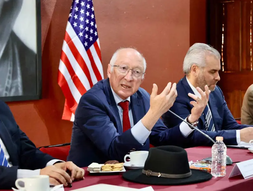 “No existe una investigación en EU contra AMLO por presuntos vínculos con el narcotráfico en la campaña del 2018”: Ken Salazar