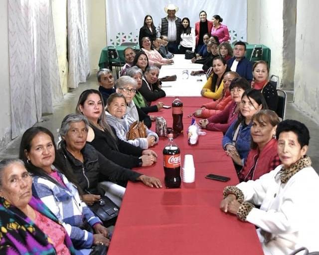 Festeja Beto la amistad