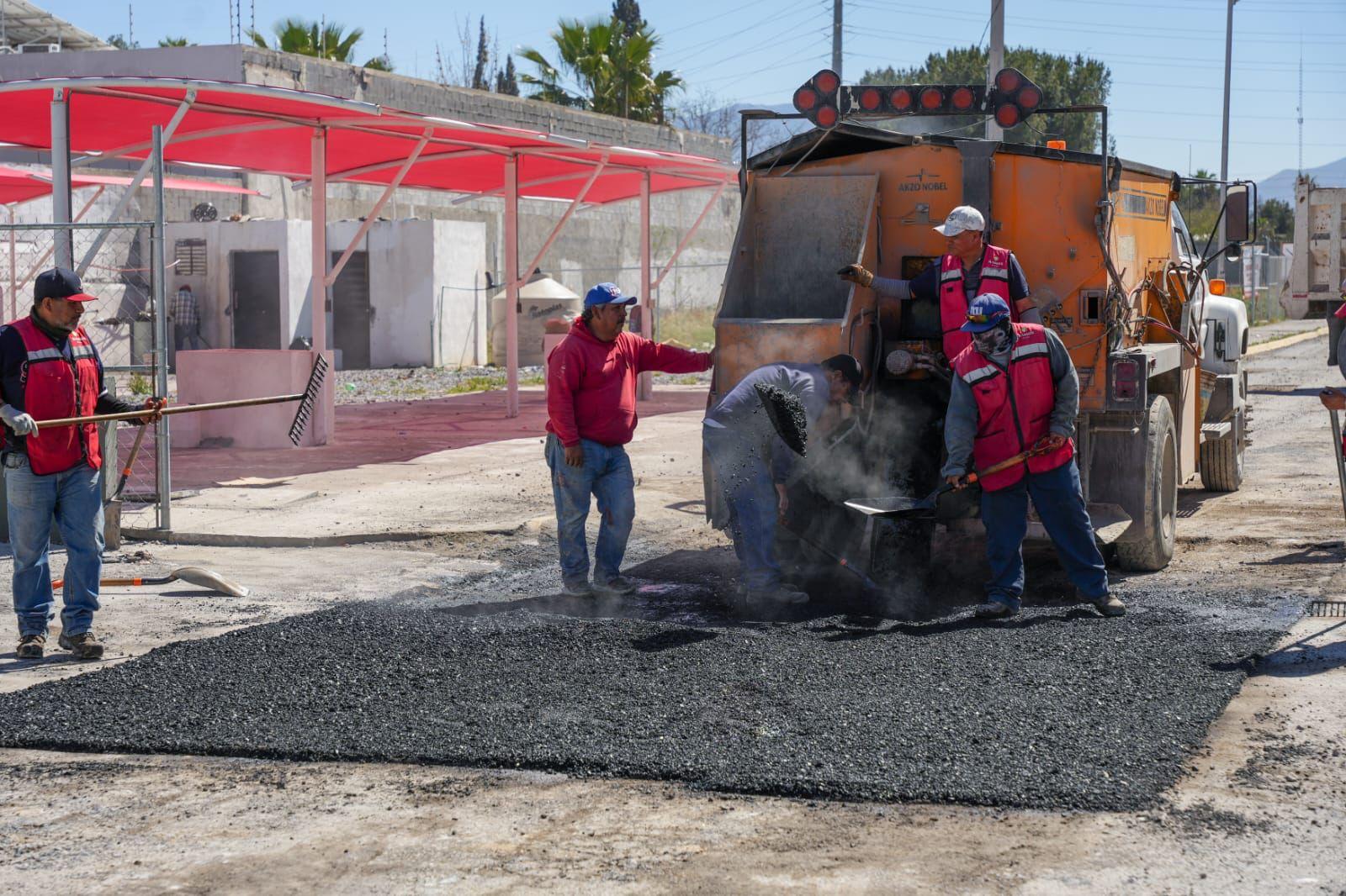 Reparan vialidades dañadas por lluvia