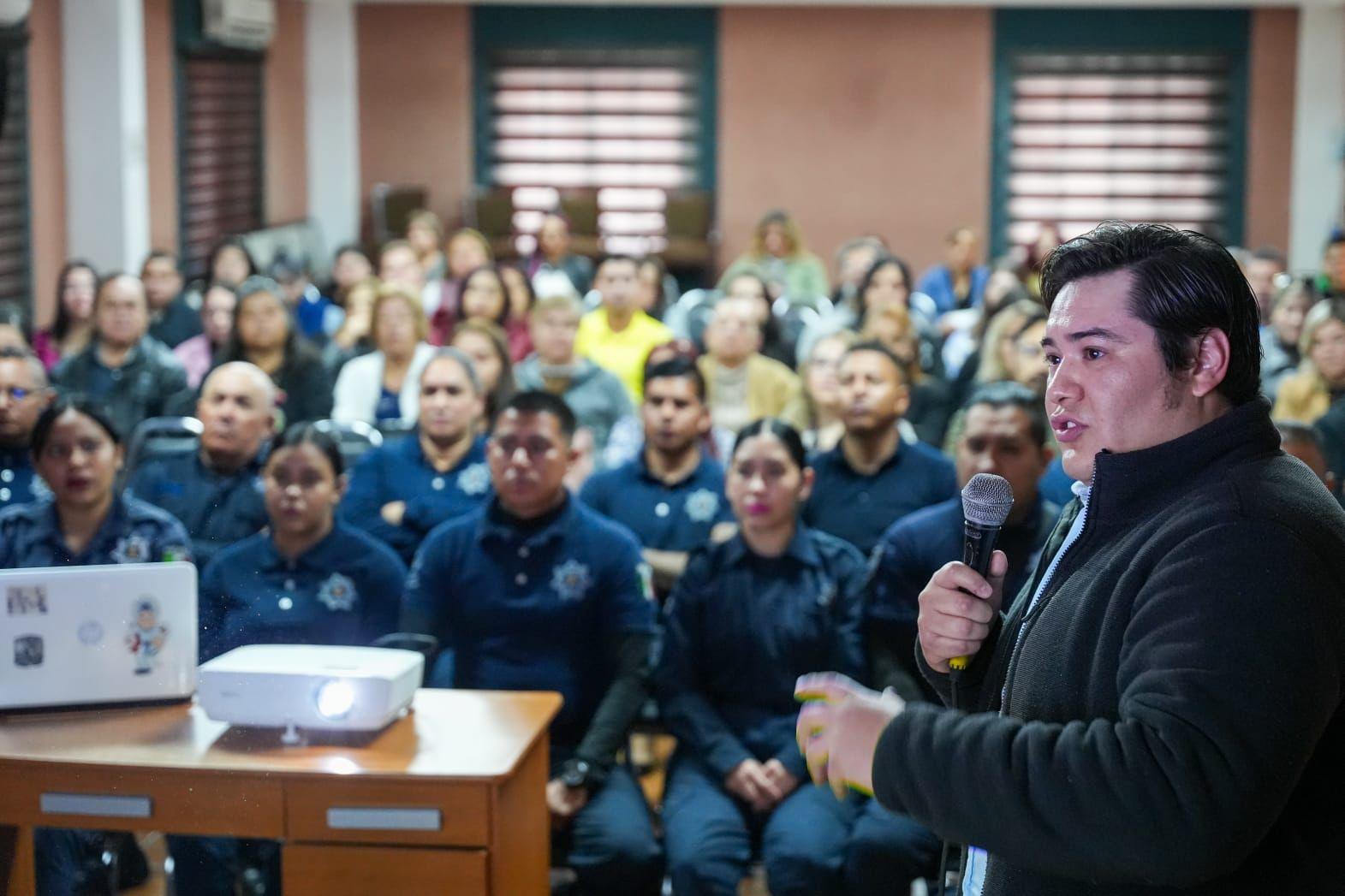 Instruyen a funcionarios sobre derechos humanos