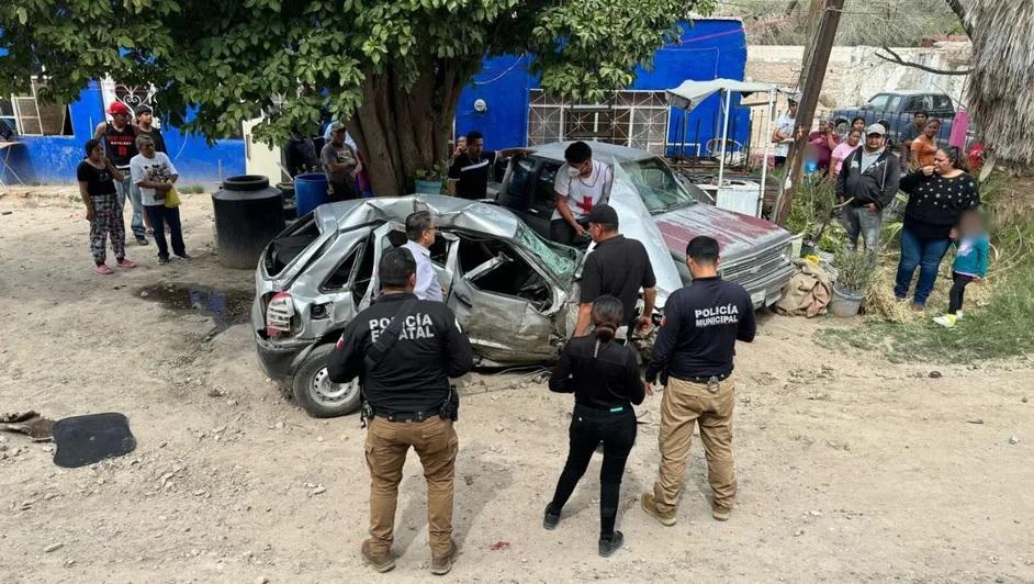 Muere maestra en choque con tren