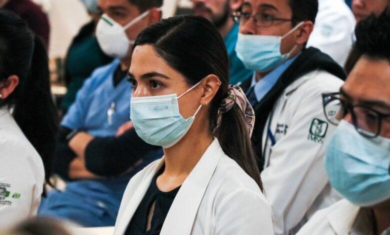 Busca IMSS 424 médicos