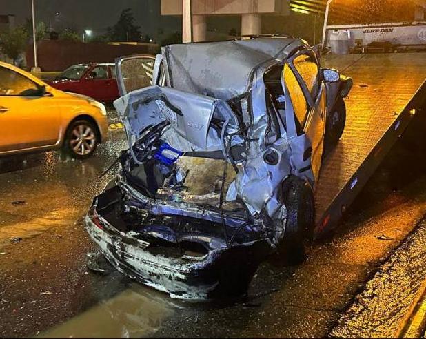 Le dan llegue a tracto camión