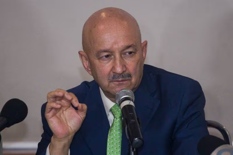 ¿Tim Golden, amigo de Carlos Salinas de Gortari? Estas son sus investigaciones sobre el expresidente