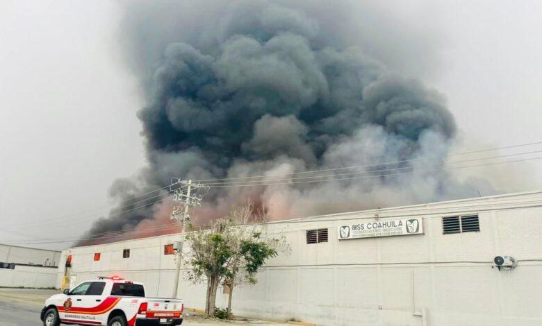 Vinculan a presunto incendiario del IMSS