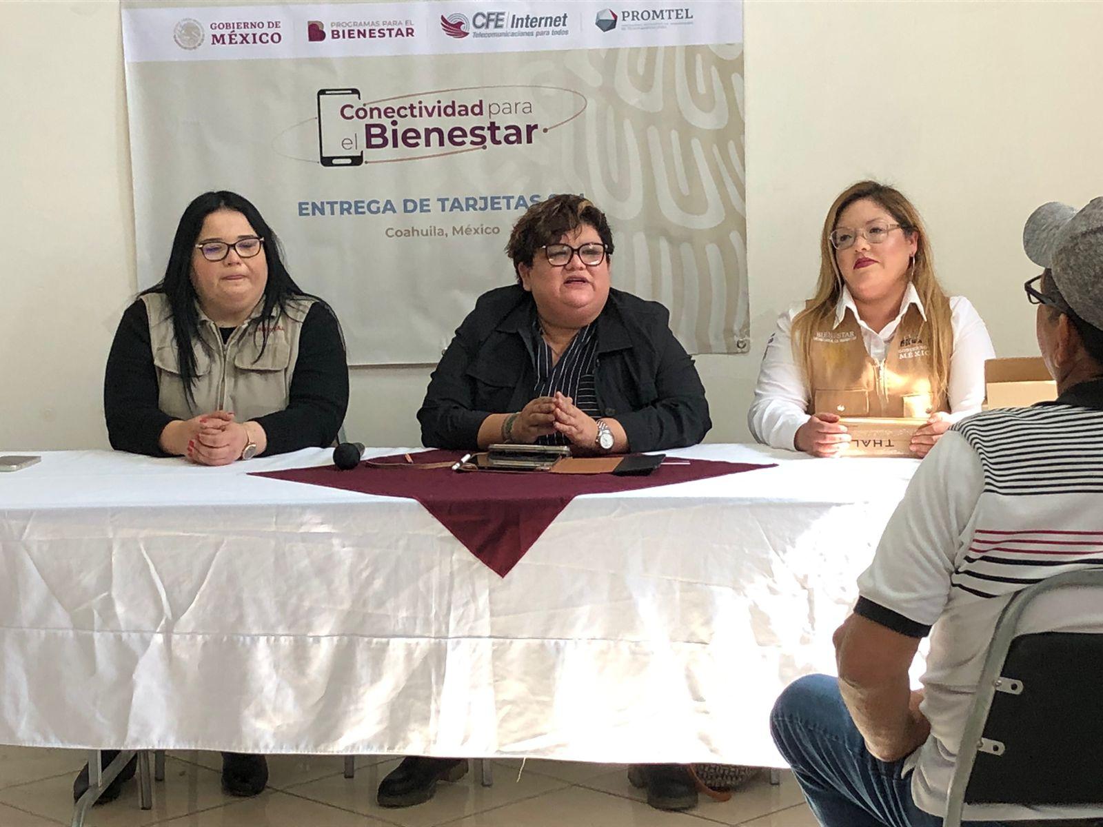 Entrega Bienestar chips para telefonía