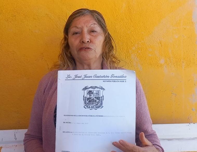 Desalojan a mujer de su casa y la ponen en venta