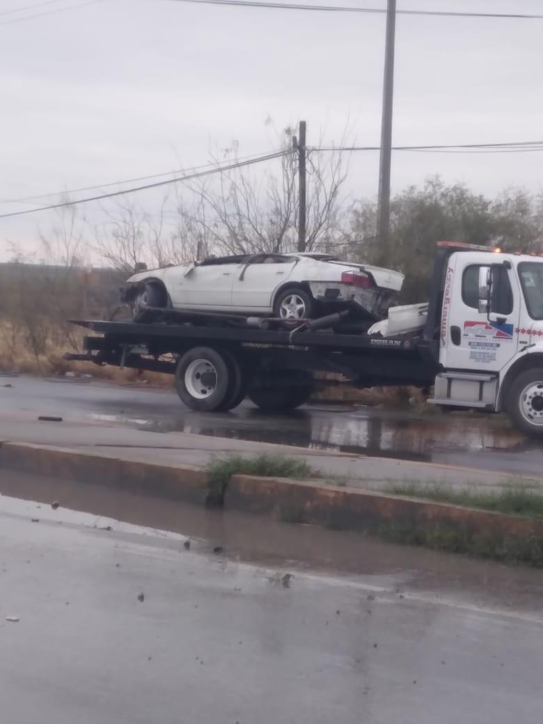 Frente frío con lluvia provoca 5 accidentes