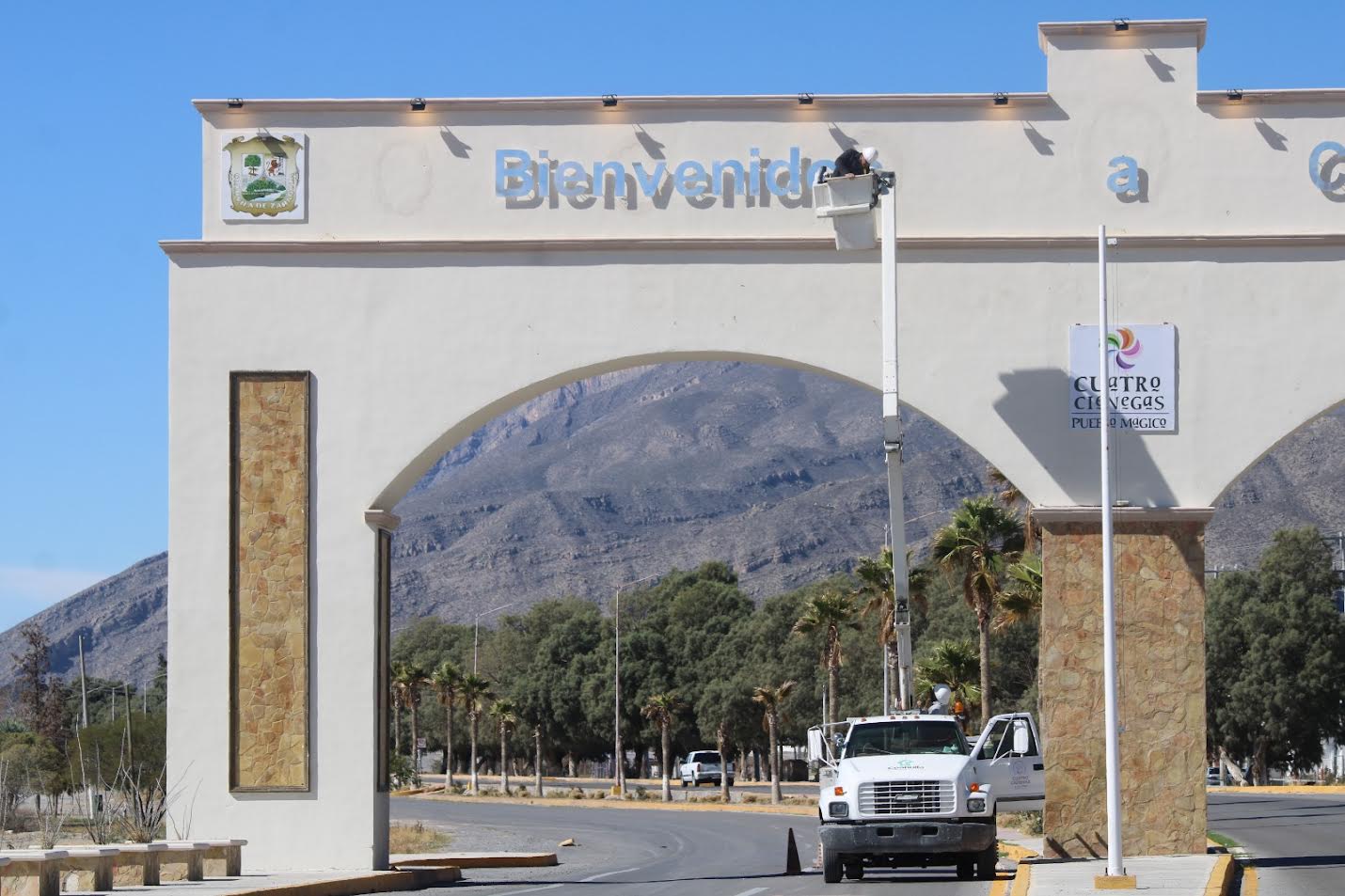 Mejora 4Ciénegas arco de bienvenida