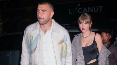 Con baile y bebida, así celebraron Taylor Swift y Travis Kelce el triunfo en el Super Bowl: VIDEO