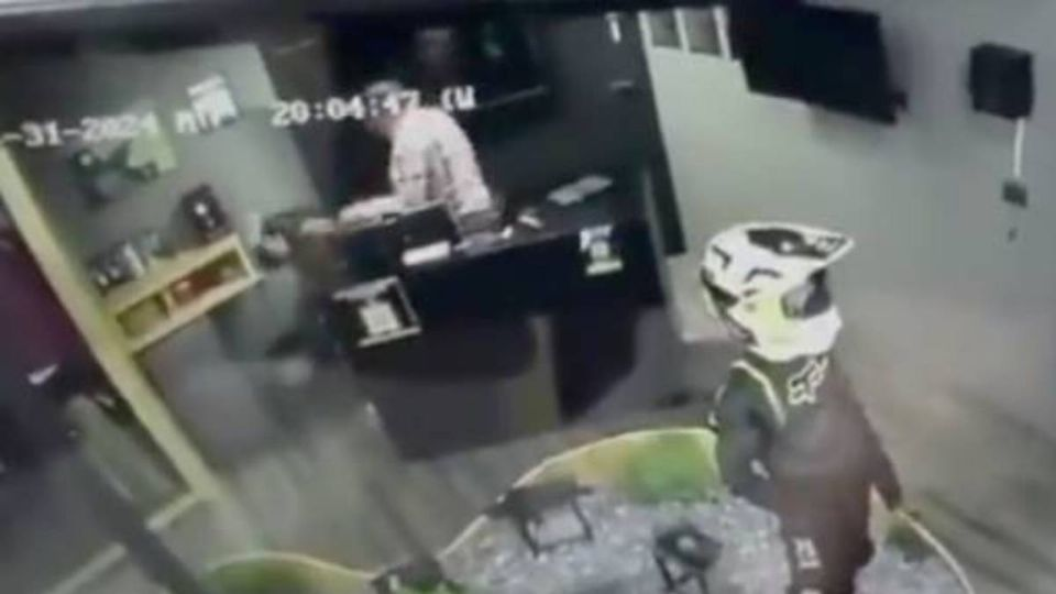 VIDEO: Buscan a gerente de tienda Fox Store que golpeó a empleada