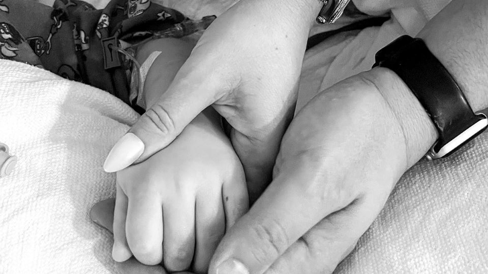 Muere a los 3 años el hijo de reconocida influencer tras un trágico accidente