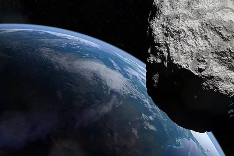 La NASA informó que un asteroide del tamaño del Empire State pasará cerca de la Tierra