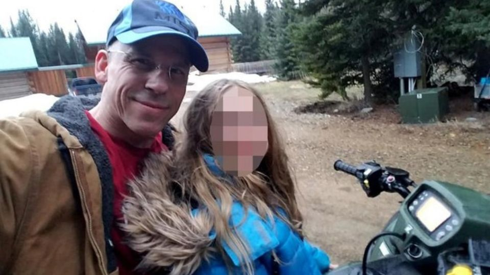 Padres pierden custodia por oponerse a la transición de género de su hija
