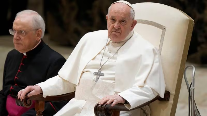 Papa Francisco es trasladado a un hospital de Roma: ¿Qué le pasó?
