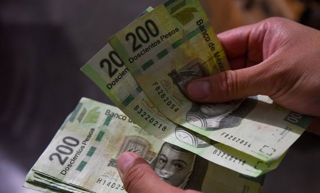Avanza en Senado reforma para aumentar de 15 a 30 días aguinaldo