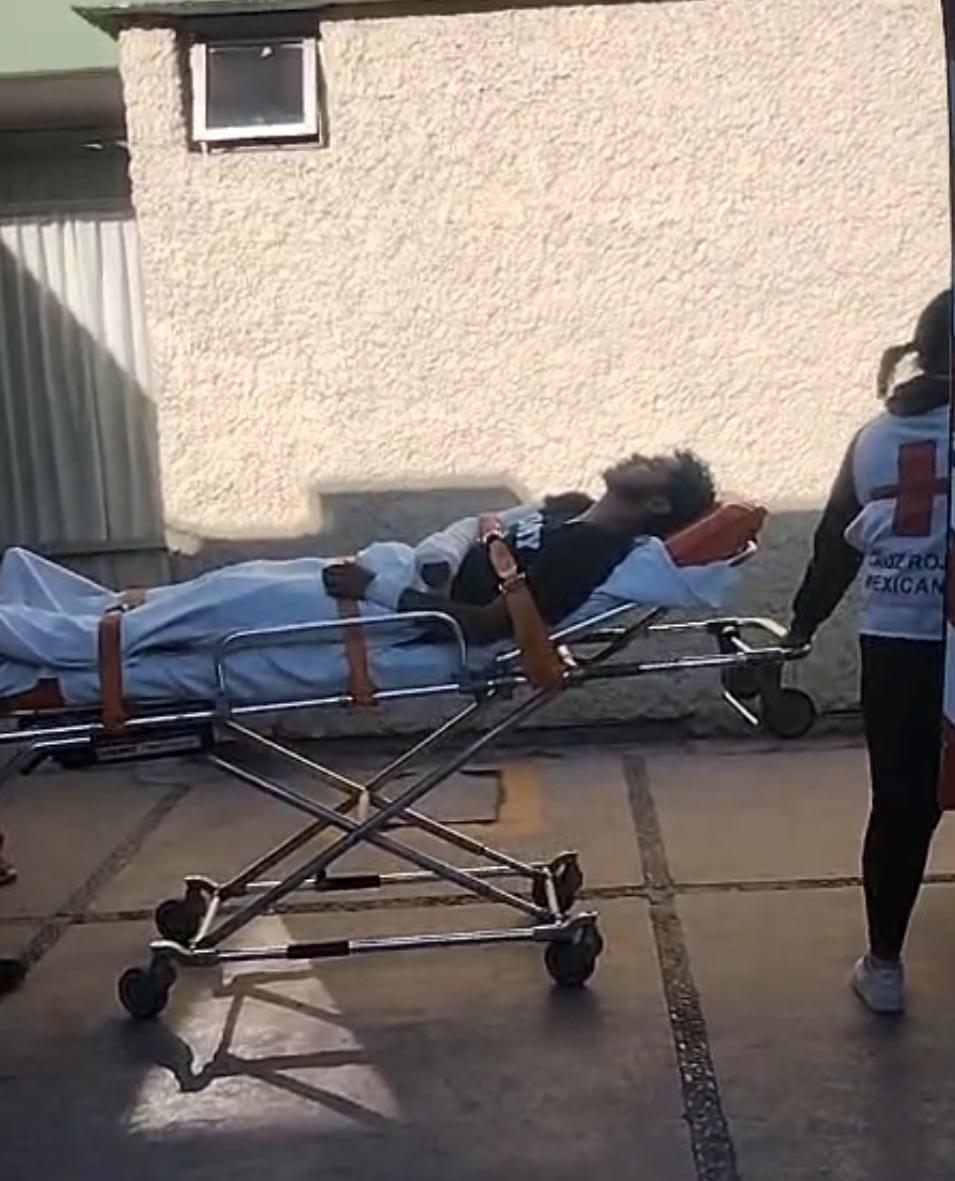 Cae adolescente de techo; se fractura