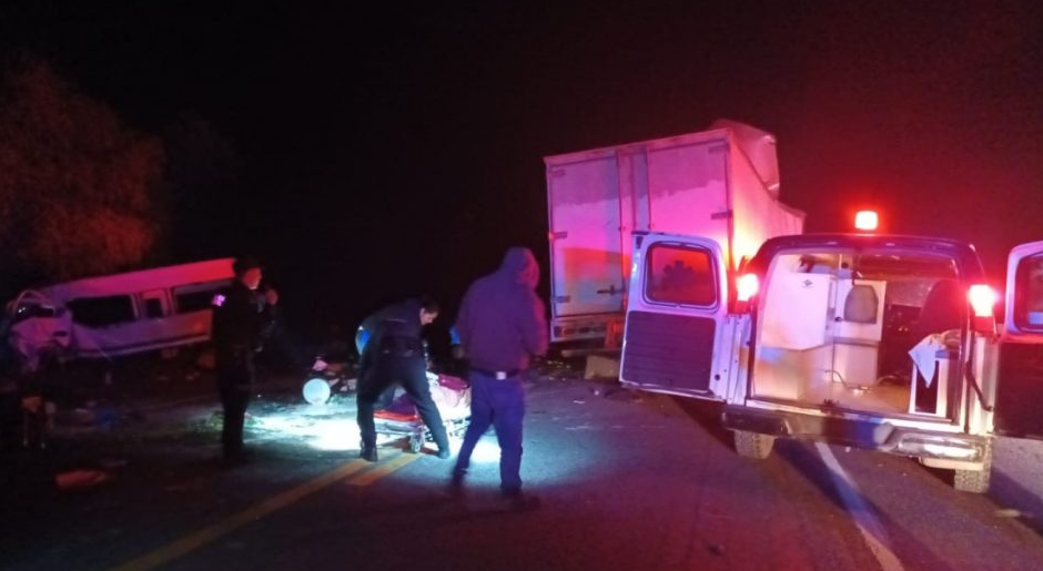 Accidente en la carretera Victoria-Monterrey deja ocho personas muertas, entre ellas una menor de edad