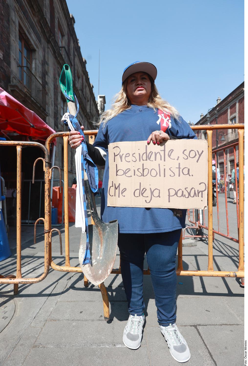 ‘Vengo de beisbolista a ver si me atiende’